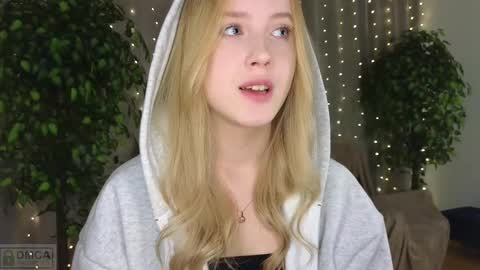 Snapshot of adele_armas chatting on 02-24-25, 09:52 Adele online show from 02-24-25, 09:52