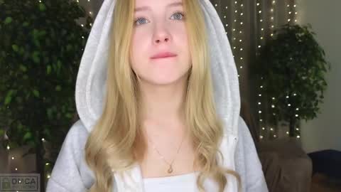 Snapshot of adele_armas chatting on 02-27-25, 09:25 Adele online show from 02-27-25, 09:25