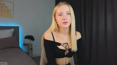 Snapshot of adele_armas chatting on 09-09-25, 09:47 Adele online show from 09-09-25, 09:47