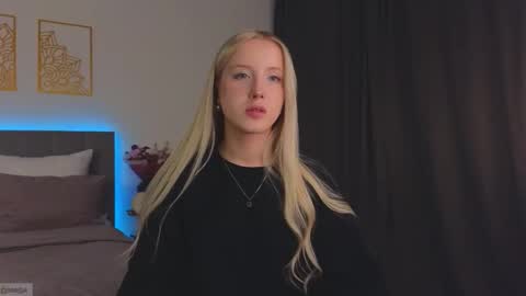 Snapshot of adele_armas chatting on 10-09-25, 09:57 Adele online show from 10-09-25, 09:57