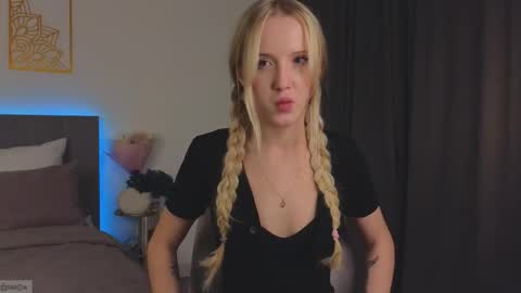 Snapshot of adele_armas chatting on 10-16-25, 09:49 Adele online show from 10-16-25, 09:49