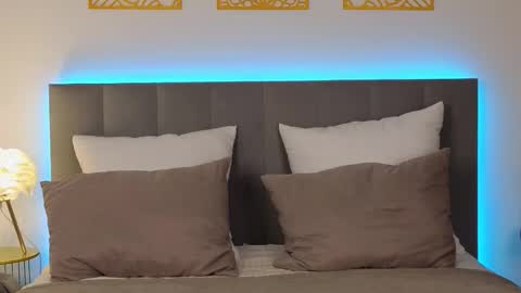 Snapshot of adele_armas chatting on 11-12-25, 11:14 Adele online show from 11-12-25, 11:14