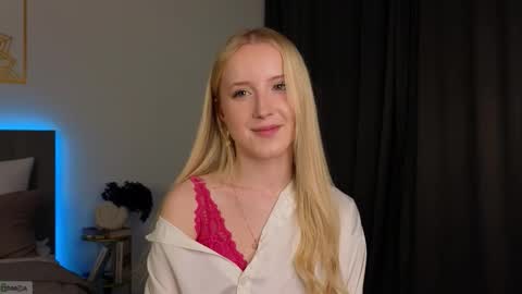 Snapshot of adele_armas chatting on 11-15-25, 11:10 Adele online show from 11-15-25, 11:10