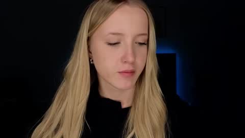 Adele online show from 04-09-26, 09:31