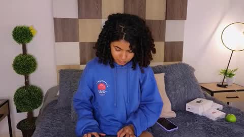 Andrea online show from 02-12-25, 12:01