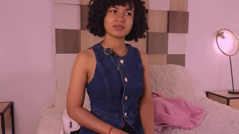 Andrea online show from 09-26-25, 01:26