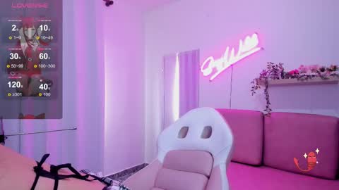 Snapshot of adele_latinlady chatting on 02-17-25, 08:36 Sofi online show from 02-17-25, 08:36