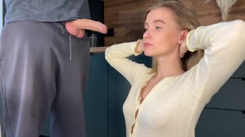 Adele Nick online show from 04-30-26, 07:04