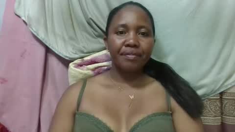 adelealy online show from 04-25-26, 02:58