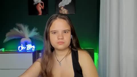 Snapshot of adelecruzz chatting on 06-07-26, 11:36 adelecruzz online show from 06-07-26, 11:36