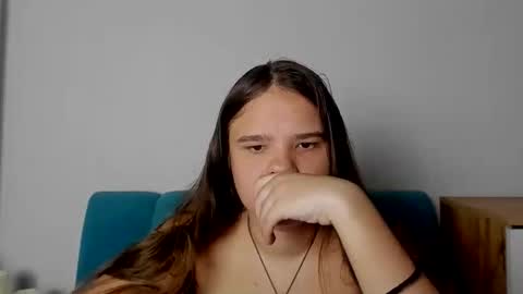 Snapshot of adelecruzz chatting on 06-10-26, 12:04 adelecruzz online show from 06-10-26, 12:04