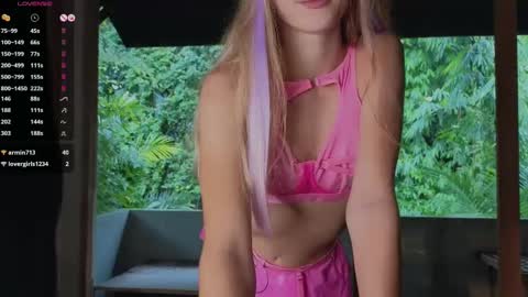 Adele online show from 02-25-25, 06:36