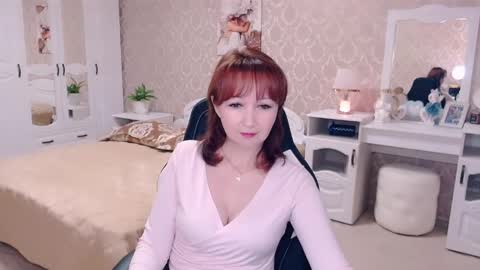 Snapshot of adelemoran chatting on 12-15-24, 07:21 AdeleMoran online show from 12-15-24, 07:21