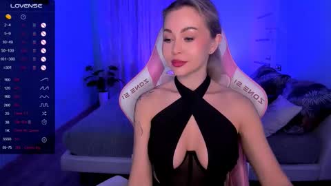 Adele online show from 03-10-26, 02:16