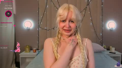 adelesilvy online show from 04-11-26, 01:54