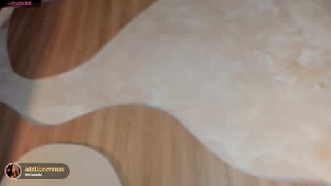 adeline online show from 11-28-25, 07:16