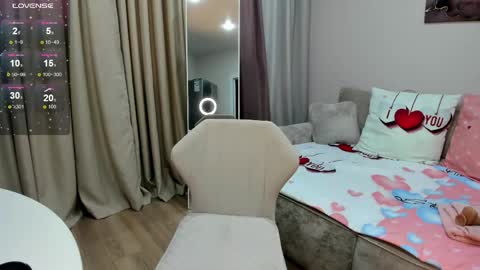 Snapshot of adelle_rimm chatting on 05-14-26, 05:25 Adele maturemilfteasefitbruhete online show from 05-14-26, 05:25