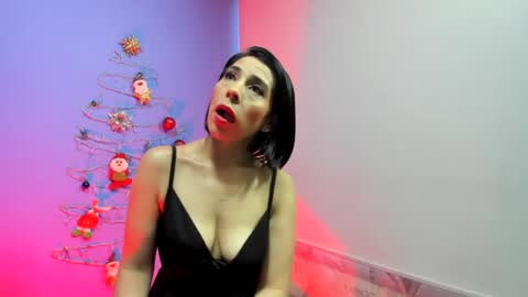 Adelle online show from 12-18-24, 11:24