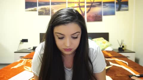 Snapshot of adellineee chatting on 02-07-25, 01:25 Adellineee online show from 02-07-25, 01:25