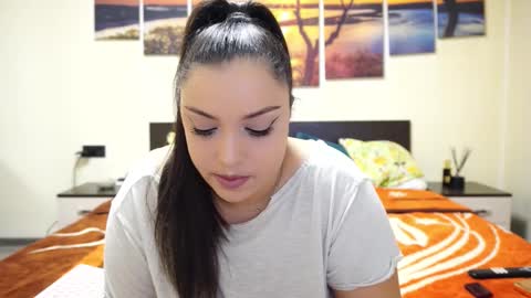 Snapshot of adellineee chatting on 02-10-25, 09:47 Adellineee online show from 02-10-25, 09:47