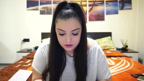 Snapshot of adellineee chatting on 02-13-25, 10:33 Adellineee online show from 02-13-25, 10:33