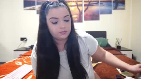 Snapshot of adellineee chatting on 02-21-25, 01:44 Adellineee online show from 02-21-25, 01:44