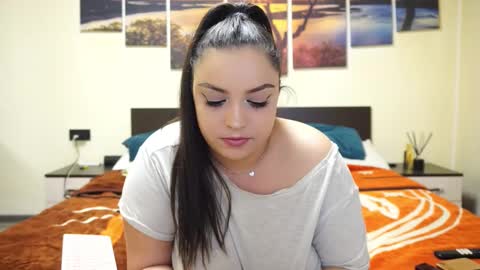 Snapshot of adellineee chatting on 03-09-25, 01:25 Adellineee online show from 03-09-25, 01:25