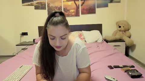 Adellineee online show from 06-10-26, 08:52