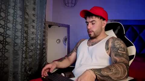 Snapshot of ades_lowe chatting on 09-09-25, 11:43 Ades online show from 09-09-25, 11:43