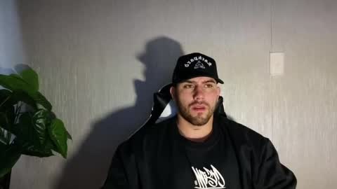 Snapshot of ades_lowe chatting on 09-25-25, 11:47 Ades online show from 09-25-25, 11:47