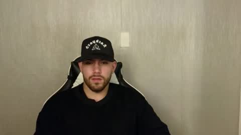 Snapshot of ades_lowe chatting on 10-19-25, 11:11 Ades online show from 10-19-25, 11:11