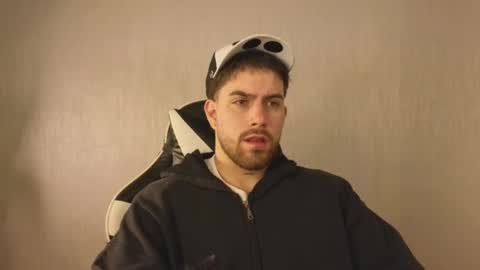 Snapshot of ades_lowe chatting on 11-13-25, 11:31 Ades online show from 11-13-25, 11:31