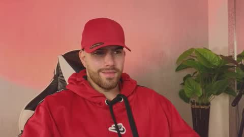 Snapshot of ades_lowe chatting on 12-02-25, 10:31 Ades online show from 12-02-25, 10:31