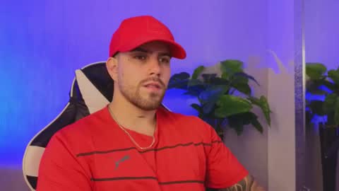 Snapshot of ades_lowe chatting on 12-19-25, 10:44 Ades online show from 12-19-25, 10:44