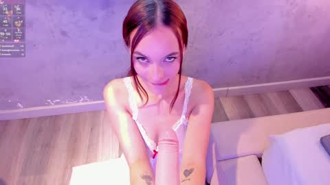 Snapshot of adhara_monroe chatting on 01-31-25, 04:38 Adhara online show from 01-31-25, 04:38