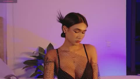 Snapshot of adharacute19 chatting on 10-04-25, 10:52 Isabellafirst online show from 10-04-25, 10:52