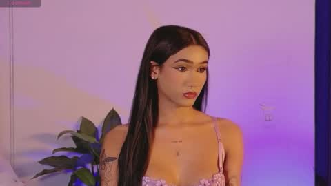 Snapshot of adharacute19 chatting on 10-06-25, 10:40 Isabellafirst online show from 10-06-25, 10:40