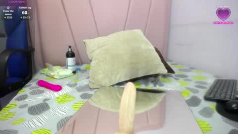 Adhara online show from 09-18-25, 10:23