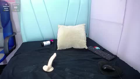 Adhara online show from 11-13-25, 12:42