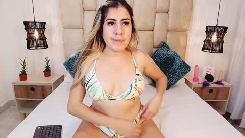 AdharaSmithh online show from 01-30-25, 09:47