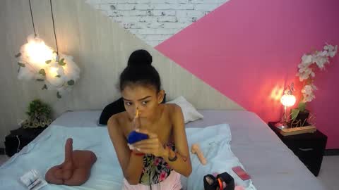 adisson_petite1 online show from 11-29-25, 06:55