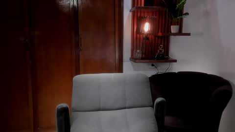 Snapshot of adonis_dlh chatting on 12-23-24, 03:18 Adonis online show from 12-23-24, 03:18