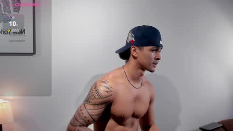 Snapshot of adonis_dlh chatting on 01-04-25, 09:43 Adonis online show from 01-04-25, 09:43