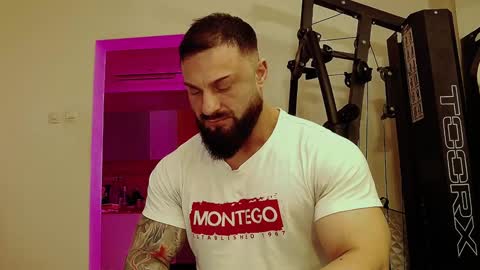 Adonis online show from 01-31-25, 07:40