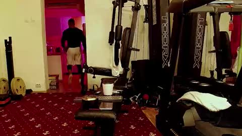 Adonis online show from 11-11-25, 07:52