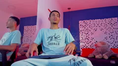 adonis_wb online show from 09-10-25, 09:15