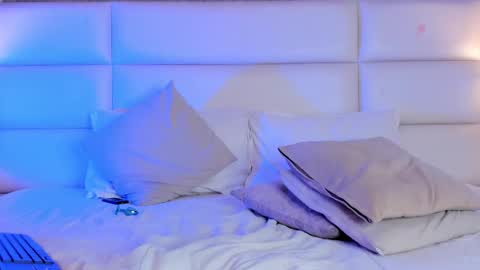 Adonis  online show from 03-05-25, 06:01