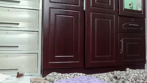 annelovesu online show from 11-04-25, 12:15