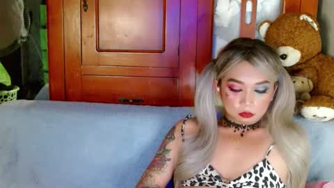 Snapshot of adorableslutxxx chatting on 12-05-24, 01:14 jasmine online show from 12-05-24, 01:14