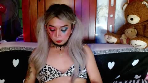 Snapshot of adorableslutxxx chatting on 12-26-24, 06:30 jasmine online show from 12-26-24, 06:30